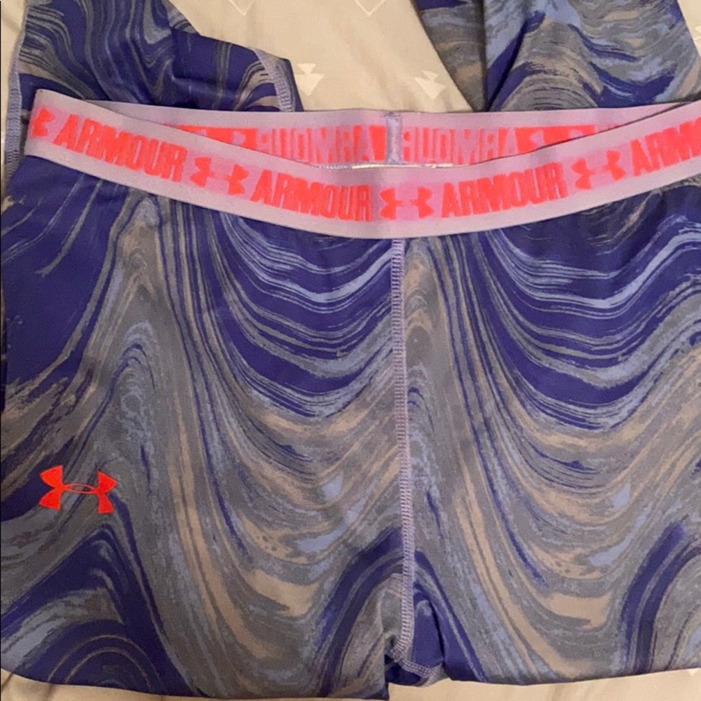 Underarmour leggings!